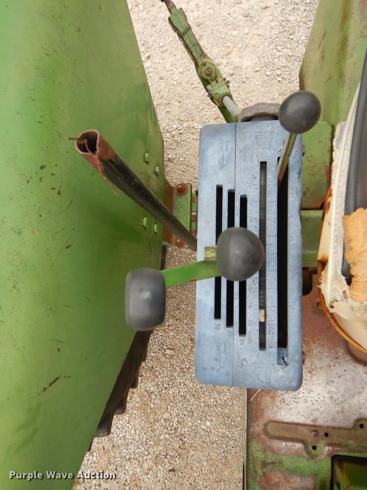 image for item J5649 1972 John Deere 4020 tractor