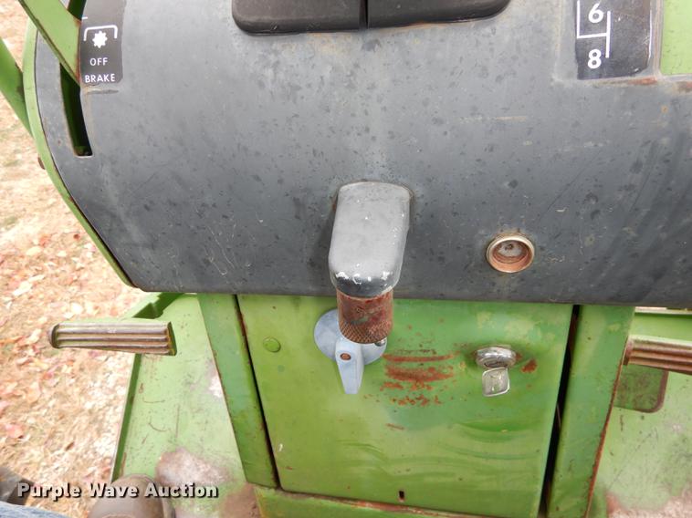 image for item J5649 1972 John Deere 4020 tractor