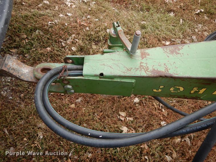 image for item J5650 John Deere P7000 planter