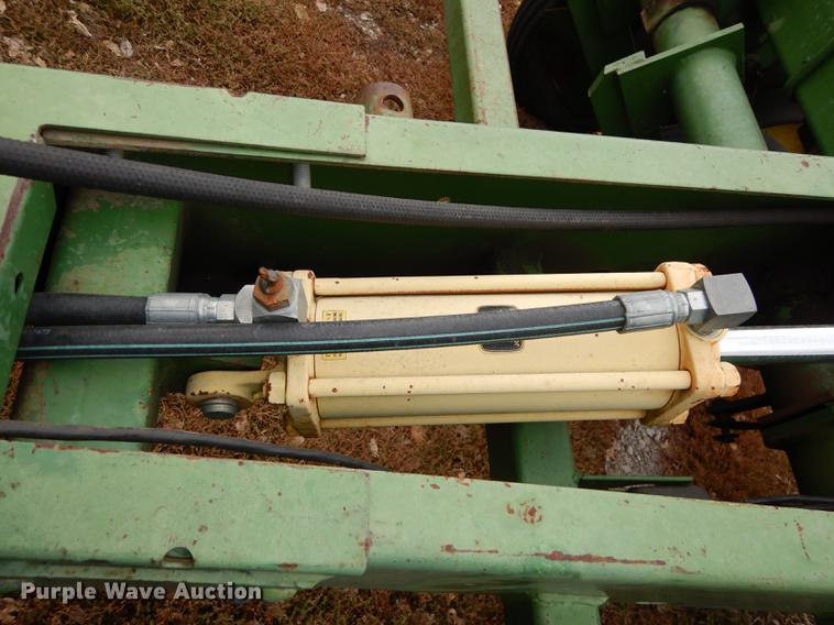 image for item J5650 John Deere P7000 planter