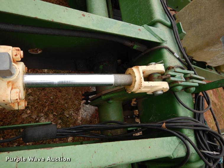 image for item J5650 John Deere P7000 planter