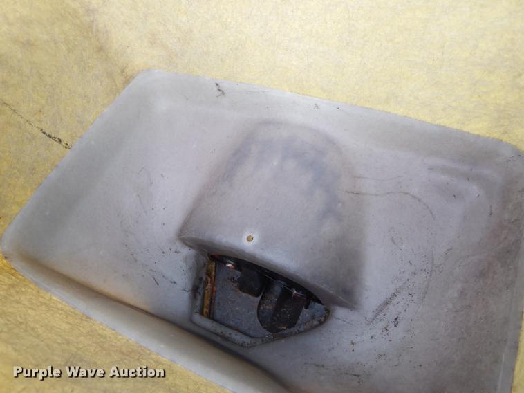 image for item J5650 John Deere P7000 planter