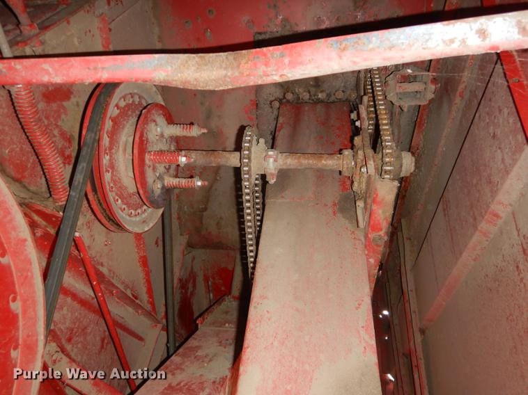 image for item K5778 1985 Case IH 1470 Axial Flow combine