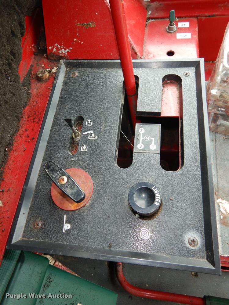 image for item K5778 1985 Case IH 1470 Axial Flow combine