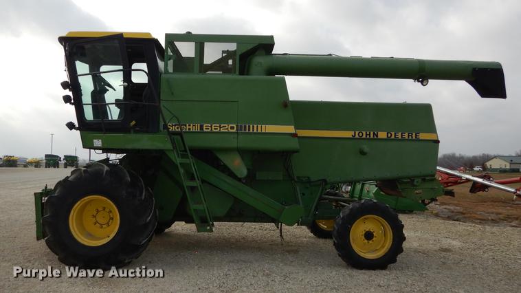 image for item K5784 1981 John Deere 6620 Side Hill combine