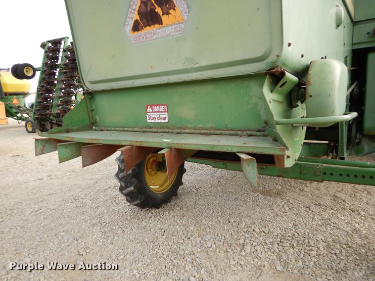 image for item K5784 1981 John Deere 6620 Side Hill combine