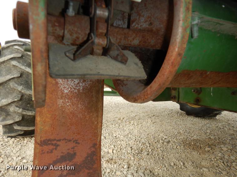 image for item K5784 1981 John Deere 6620 Side Hill combine