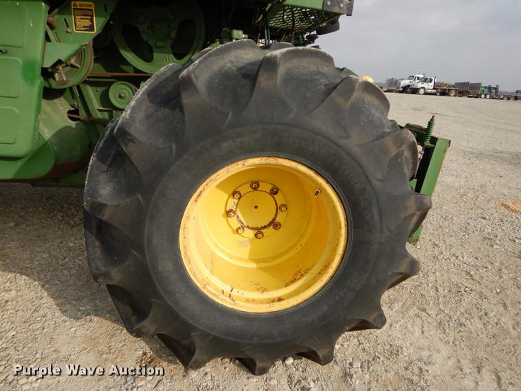 image for item K5784 1981 John Deere 6620 Side Hill combine