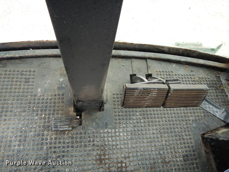 image for item K5784 1981 John Deere 6620 Side Hill combine