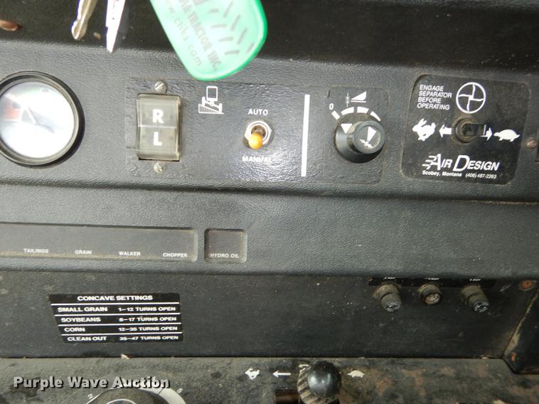 image for item K5784 1981 John Deere 6620 Side Hill combine