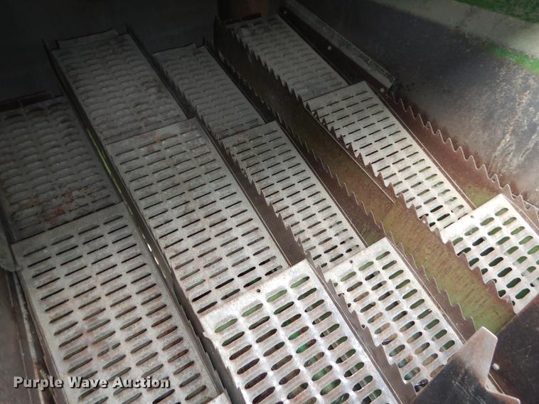 image for item K5784 1981 John Deere 6620 Side Hill combine