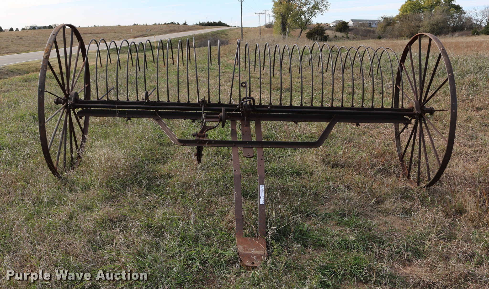 McCormick sulky rake in Ellsworth, KS | Item EE9842 sold | Purple Wave