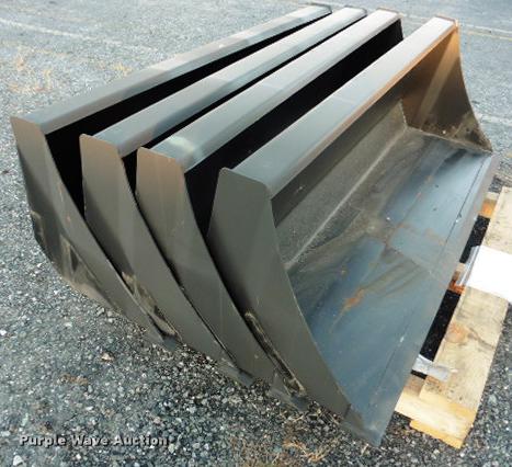 image for item G1591 (7) 66" compact carrier buckets