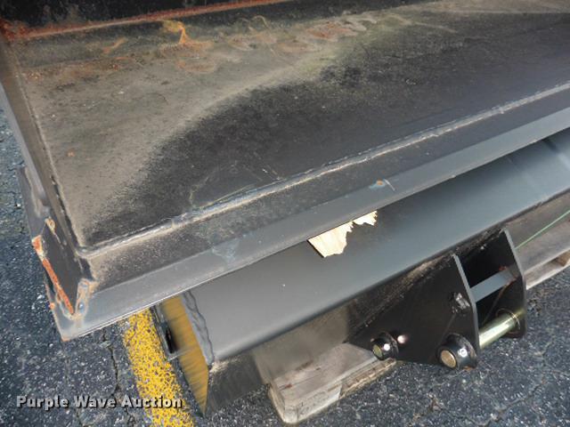 image for item G1664 (6) 66" buckets