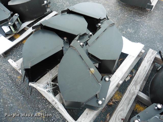 image for item G1683 (5) 12" buckets with three teeth