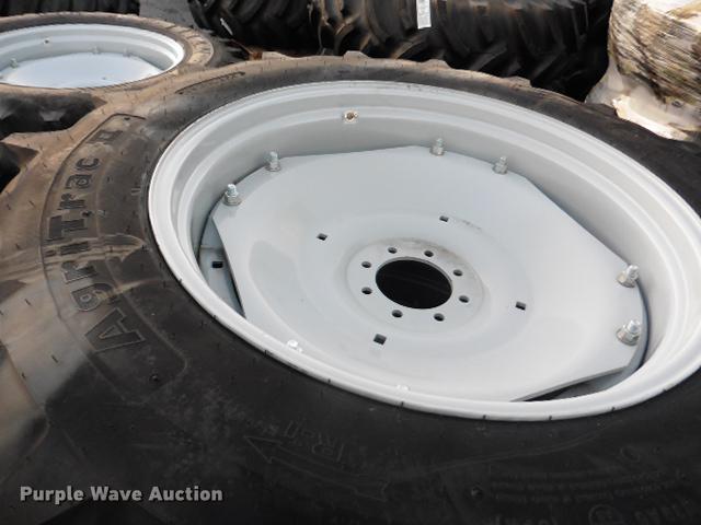 image for item G1927 (4) Galaxy 16.9/34 rear tire assemblies