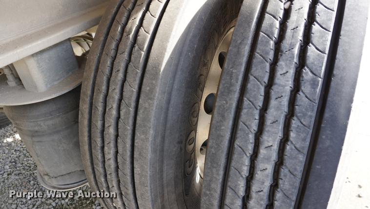 image for item DA1329 2016 Ravens Kruz RFA-30-DW-AF end dump trailer