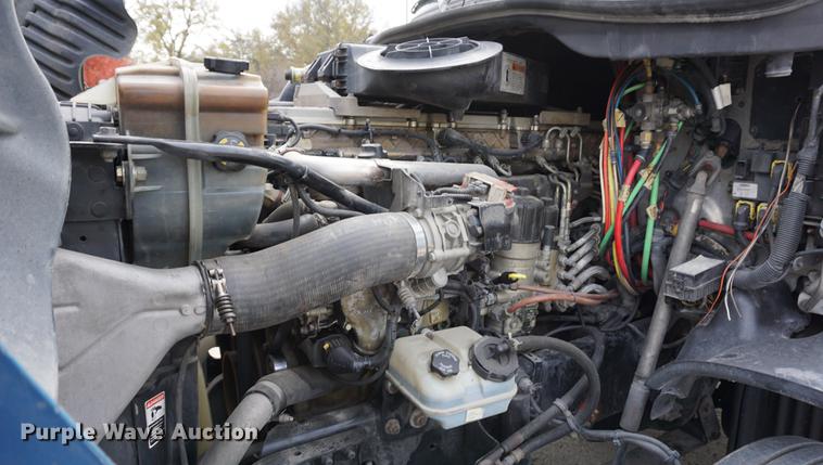 image for item DA1407 2009 Freightliner Cascadia semi truck