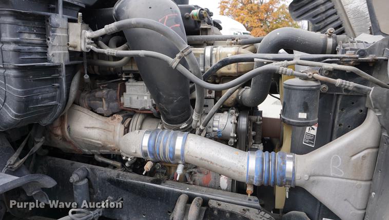 image for item DA1407 2009 Freightliner Cascadia semi truck