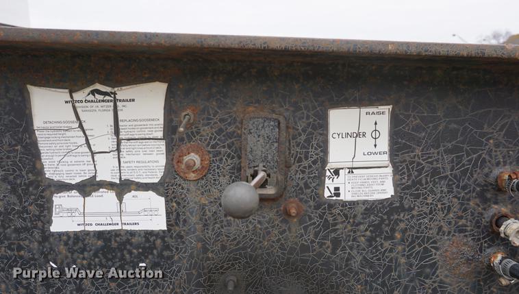 image for item DA1444 1996 Witzco Challenger RG35 lowboy equipment trailer
