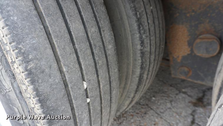 image for item DA1444 1996 Witzco Challenger RG35 lowboy equipment trailer