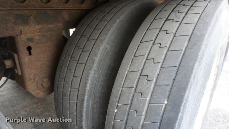 image for item DA1446 2006 Strick dry van trailer