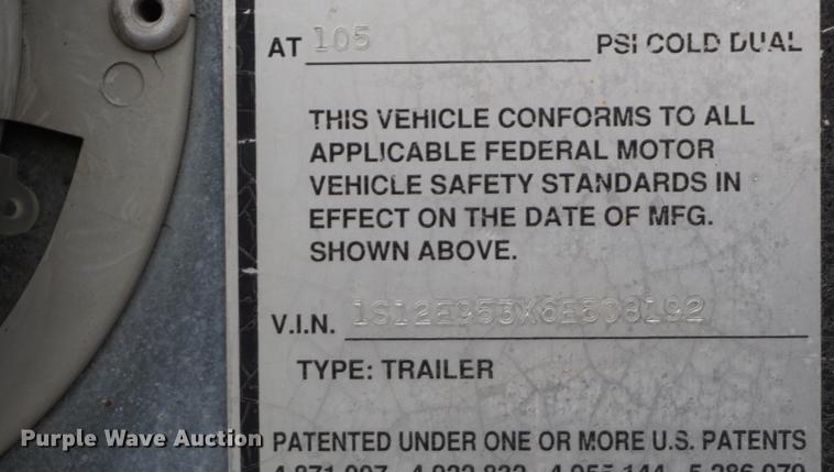 image for item DA1446 2006 Strick dry van trailer