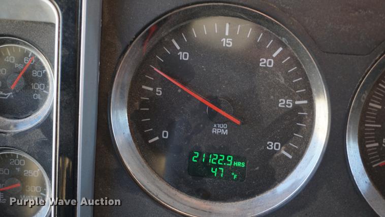 image for item DA1471 2007 Kenworth T600 semi truck