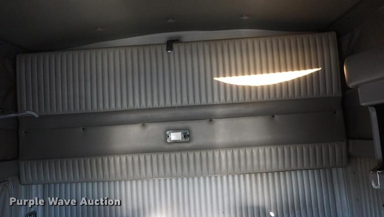 image for item DA1471 2007 Kenworth T600 semi truck