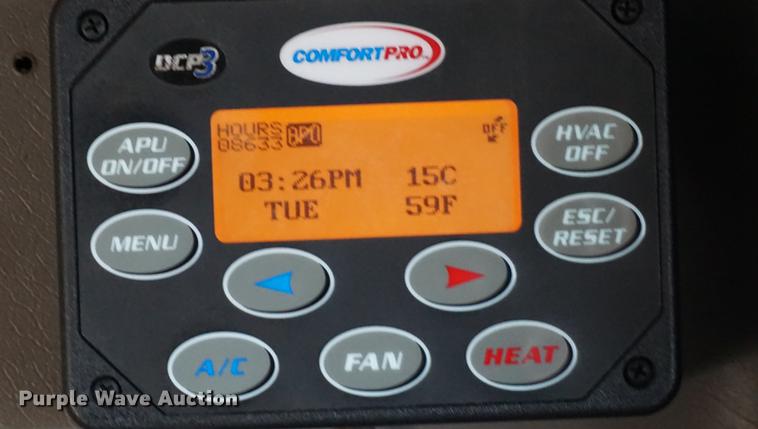 image for item DA1471 2007 Kenworth T600 semi truck