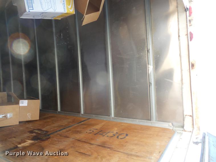 image for item DA1739 2000 Utility dry van trailer