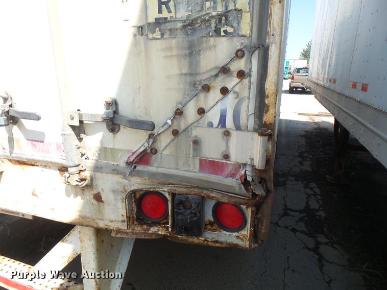 image for item DA1739 2000 Utility dry van trailer