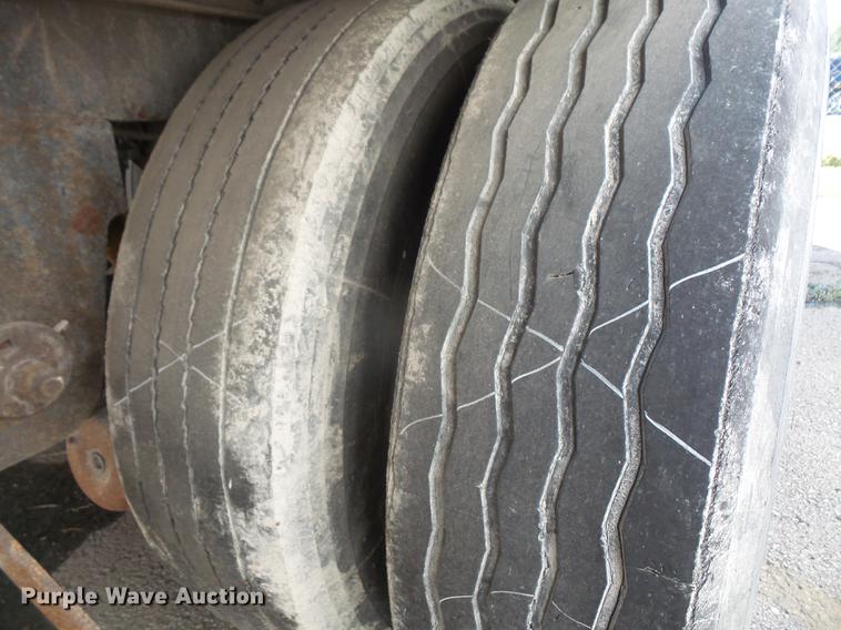 image for item DA1740 2000 Trailmobile dry van trailer