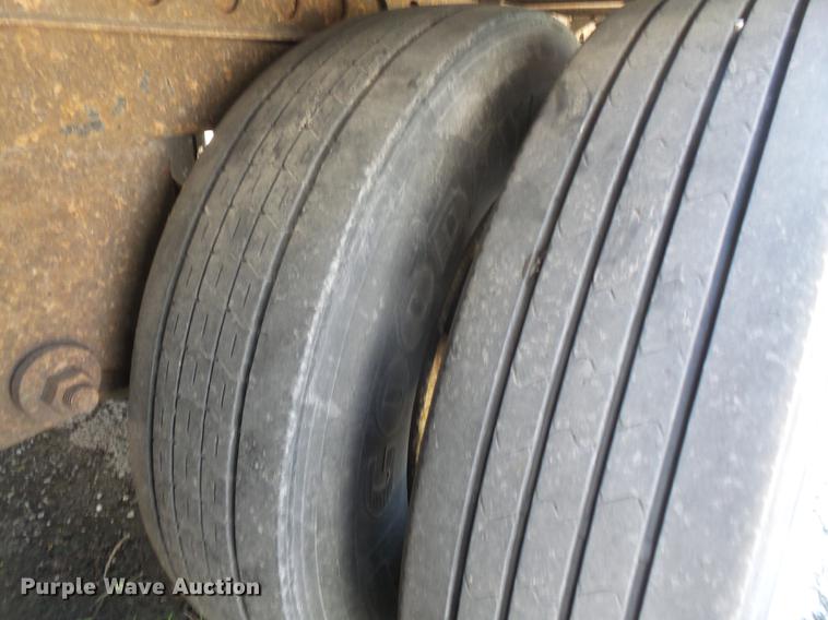 image for item DA1741 2000 Wabash dry van trailer