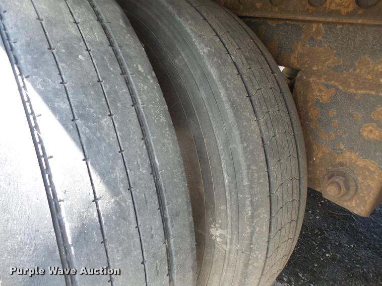 image for item DA1741 2000 Wabash dry van trailer