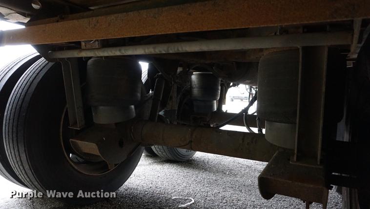 image for item DA1742 1999 Utility VS2RX refrigerated van trailer