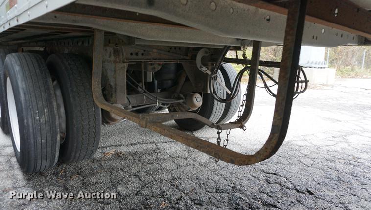 image for item DA1742 1999 Utility VS2RX refrigerated van trailer