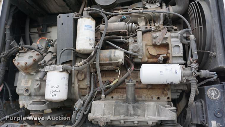 image for item DA1742 1999 Utility VS2RX refrigerated van trailer