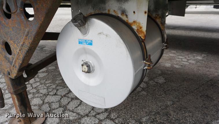 image for item DA1742 1999 Utility VS2RX refrigerated van trailer