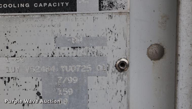 image for item DA1742 1999 Utility VS2RX refrigerated van trailer