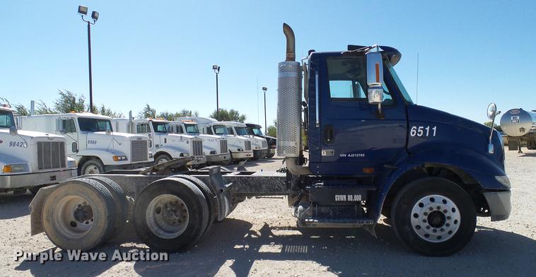 image for item DA6984 2010 International TranStar 8600 semi truck