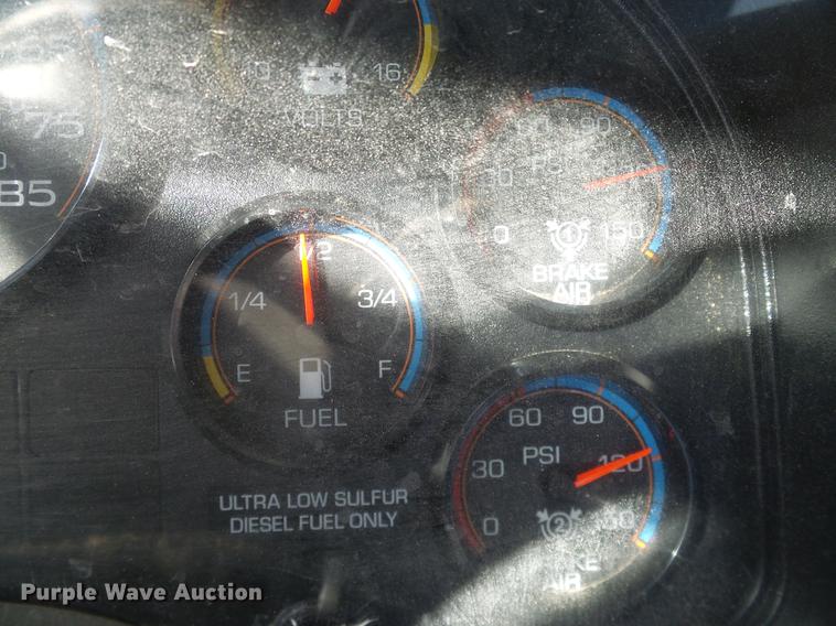 image for item DA6984 2010 International TranStar 8600 semi truck