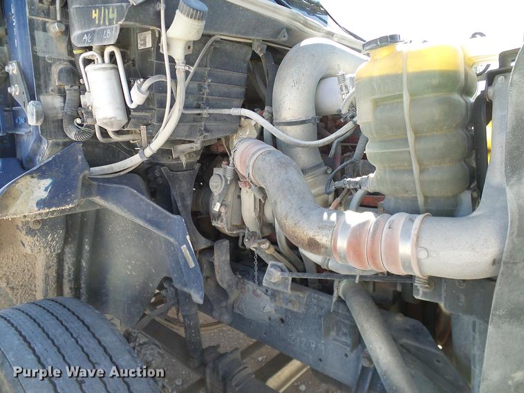 image for item DA6984 2010 International TranStar 8600 semi truck