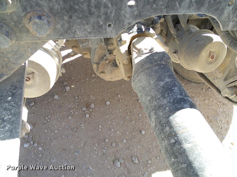 image for item DA6984 2010 International TranStar 8600 semi truck