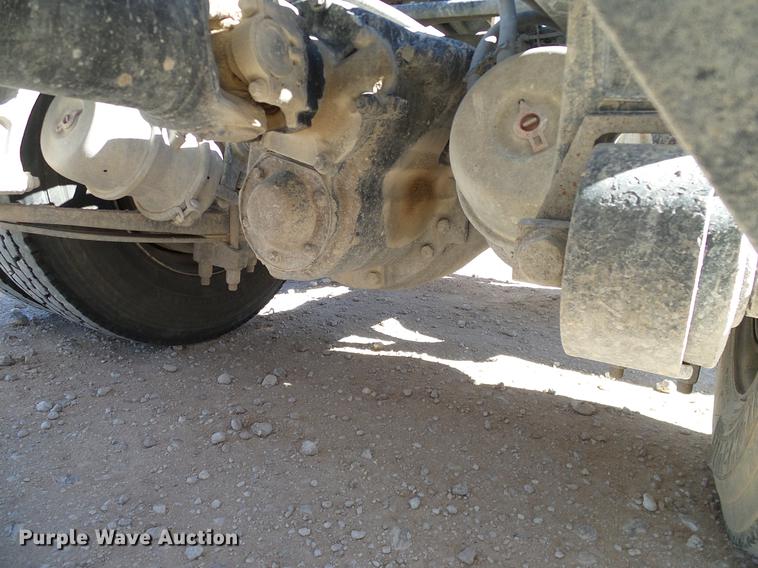 image for item DA6984 2010 International TranStar 8600 semi truck