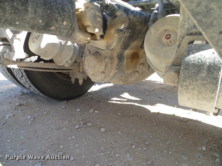 image for item DA6984 2010 International TranStar 8600 semi truck