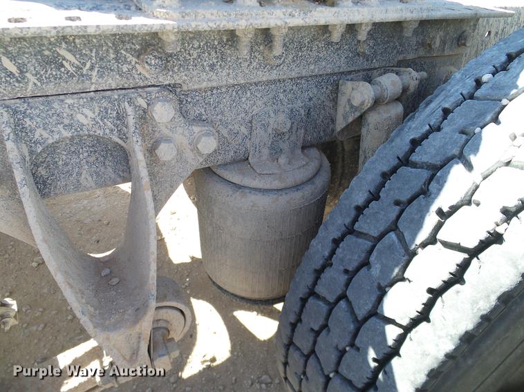 image for item DA6984 2010 International TranStar 8600 semi truck