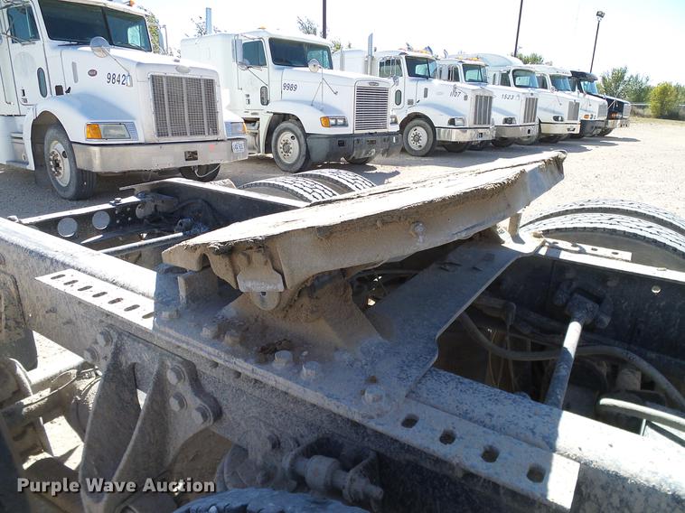 image for item DA6984 2010 International TranStar 8600 semi truck