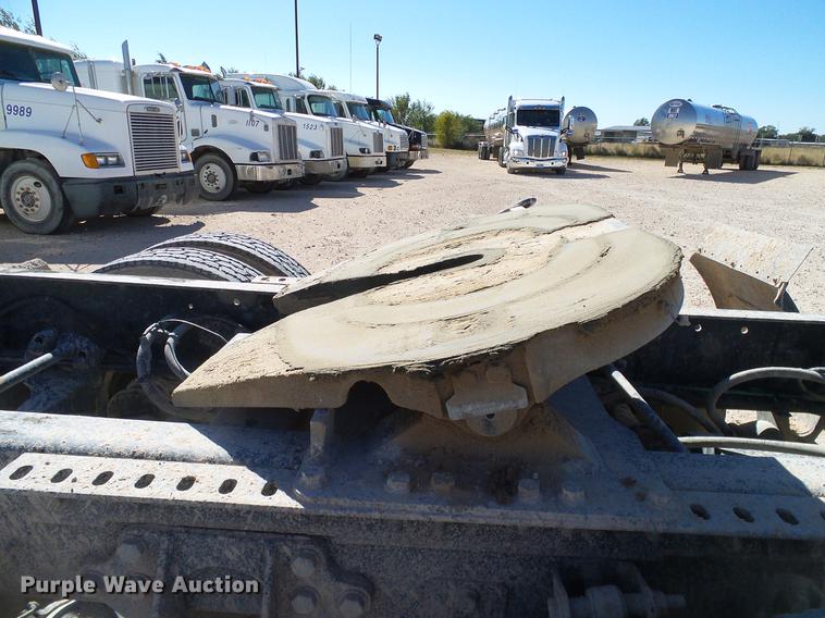 image for item DA6984 2010 International TranStar 8600 semi truck