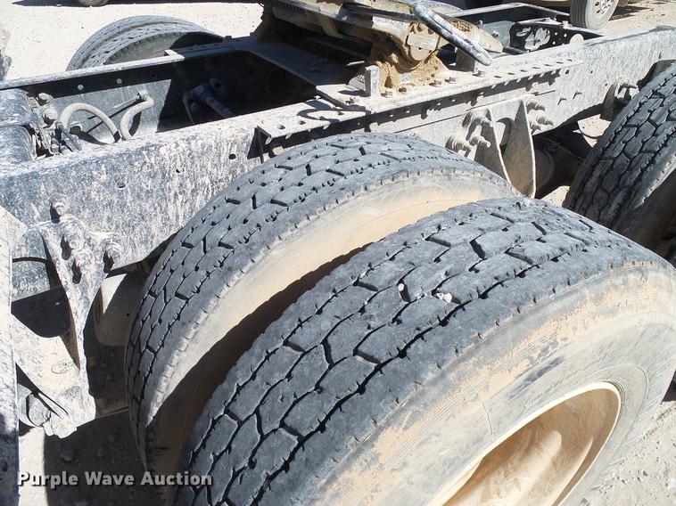 image for item DA6984 2010 International TranStar 8600 semi truck